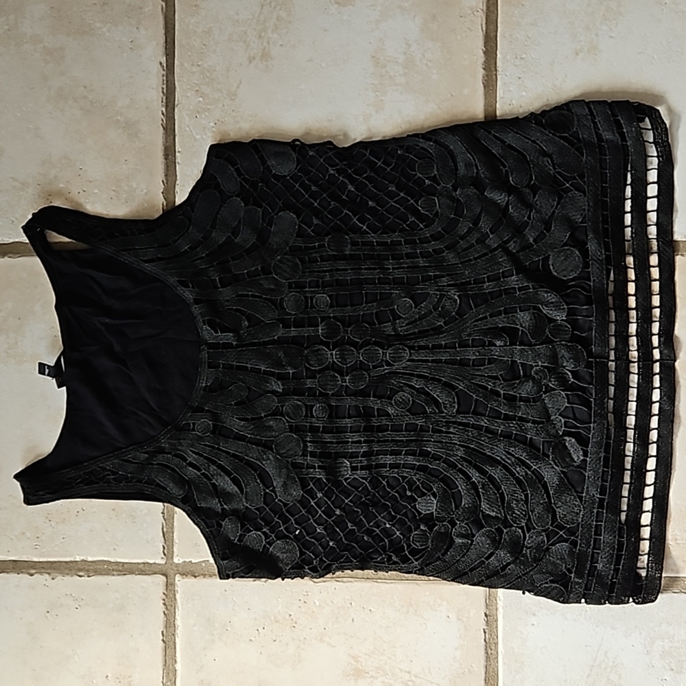 Express black jersey with bold lace front design